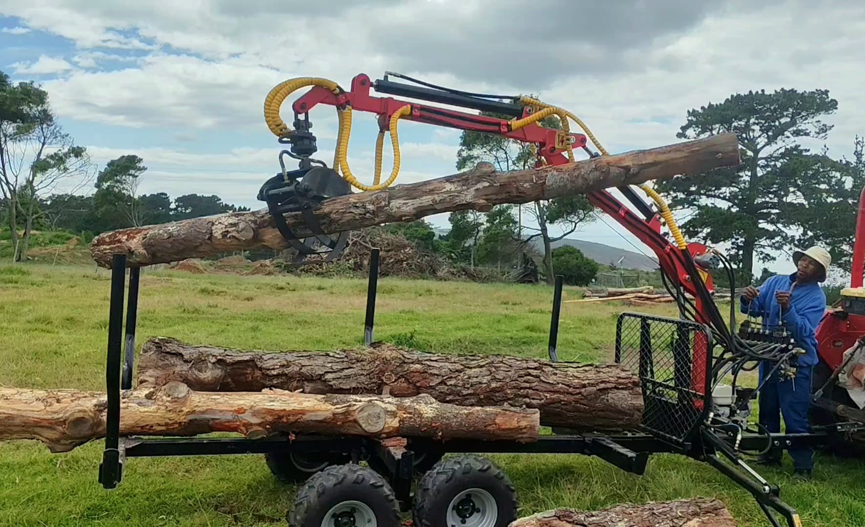 MCM TCT30 Timber Crane Trailer - MCM TCT30 timber crane