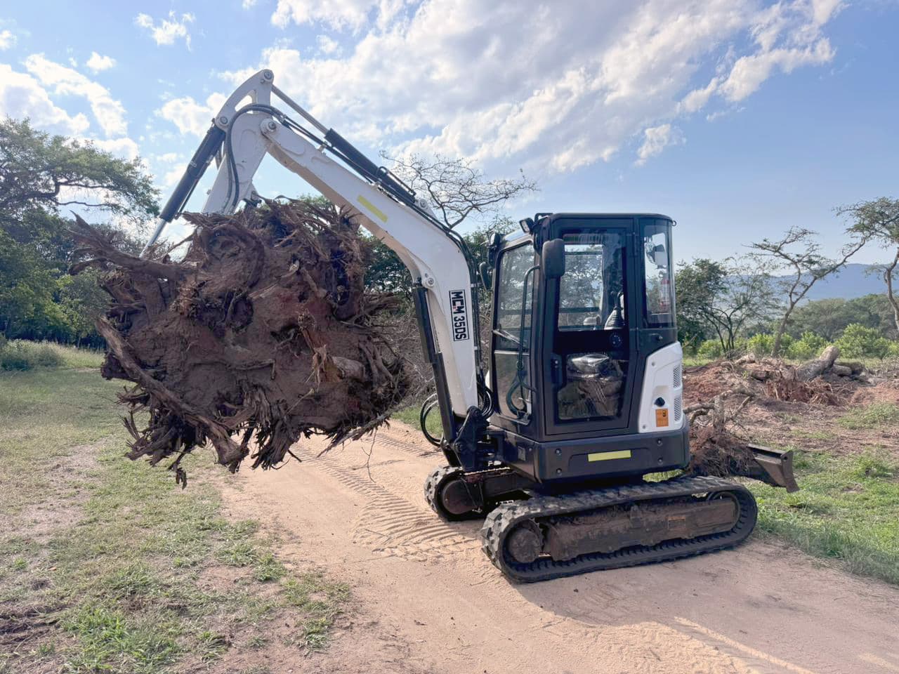 MCM 35DS Mini Excavator For Sale in South Africa