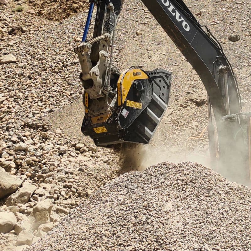 MB BF90.3 Bucket Crusher