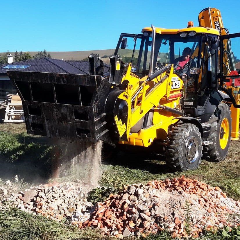 MB-L160 S2 Bucket Crusher