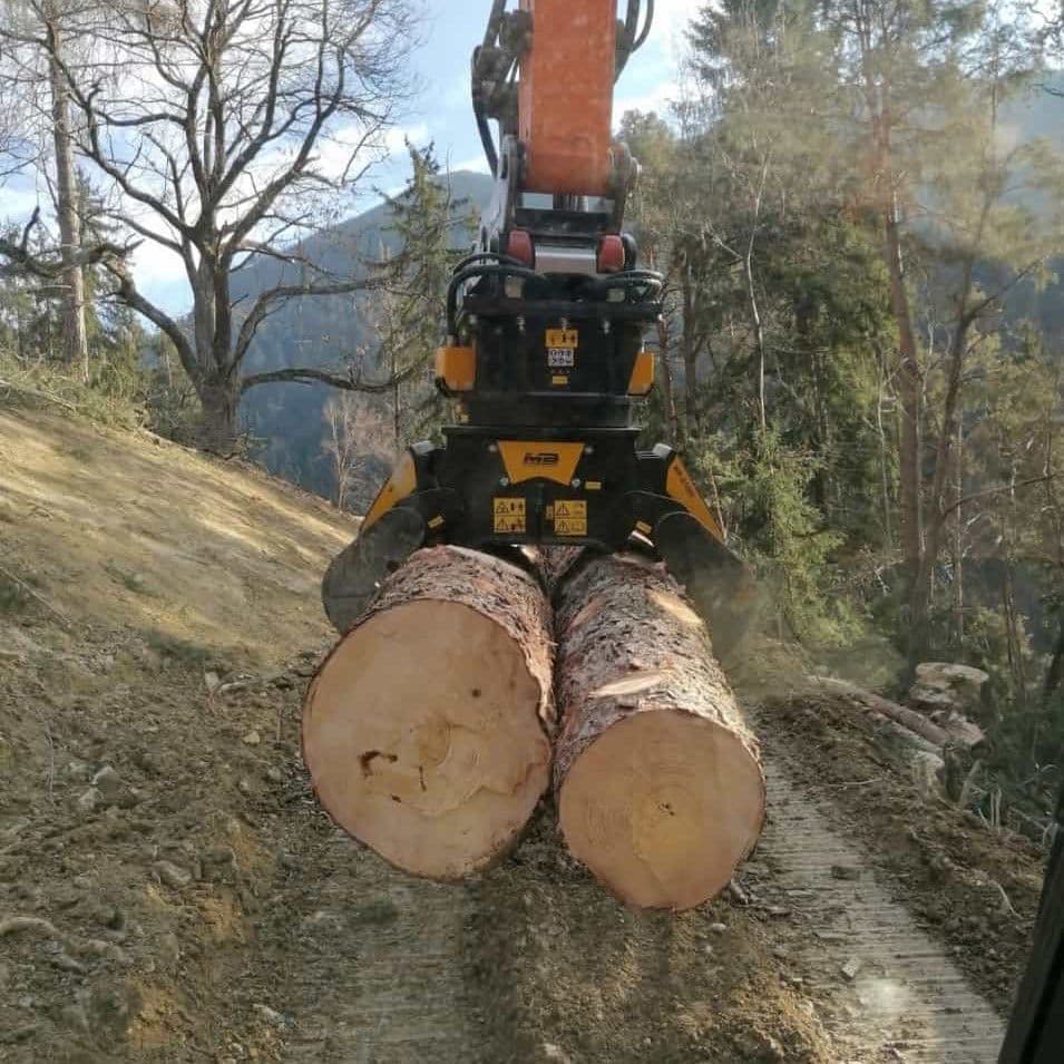 G1000 MB Crusher Sorting Grapple