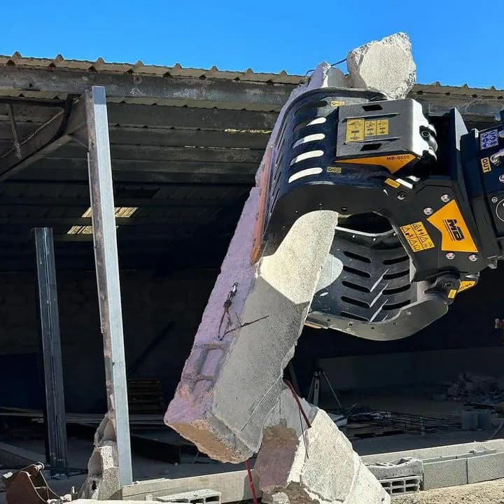 G500 MB Crusher Sorting Grapple