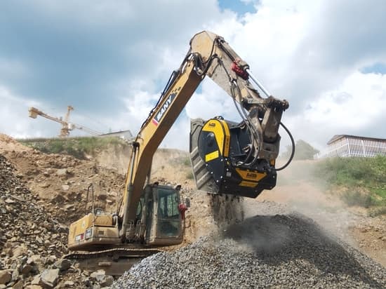 BF150.10 Bucket Crusher