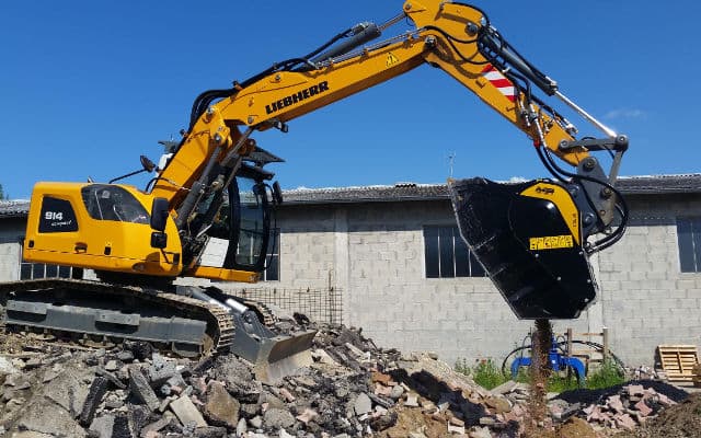 BF150.10 Bucket Crusher