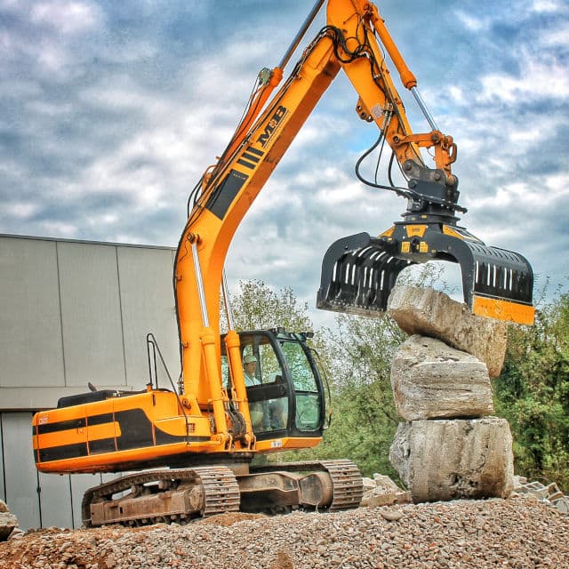 MB-G1500 S4 Sorting Grapple