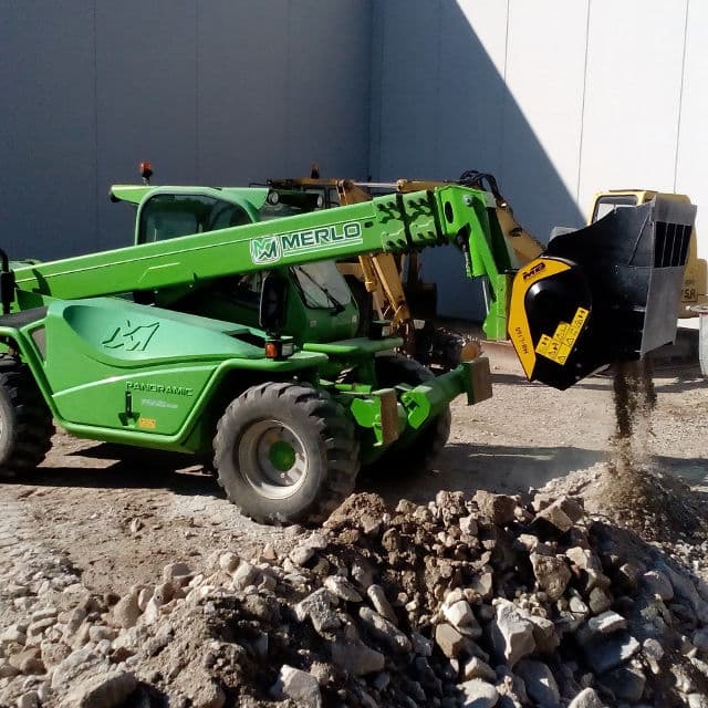 MB-L140 S2 Bucket Crusher