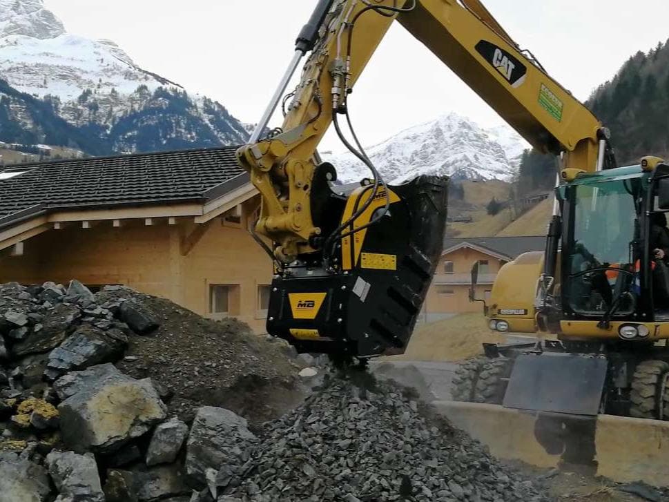 BF70.2 S4 Bucket Crusher