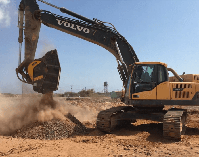 BF120.4 S4 Bucket Crusher