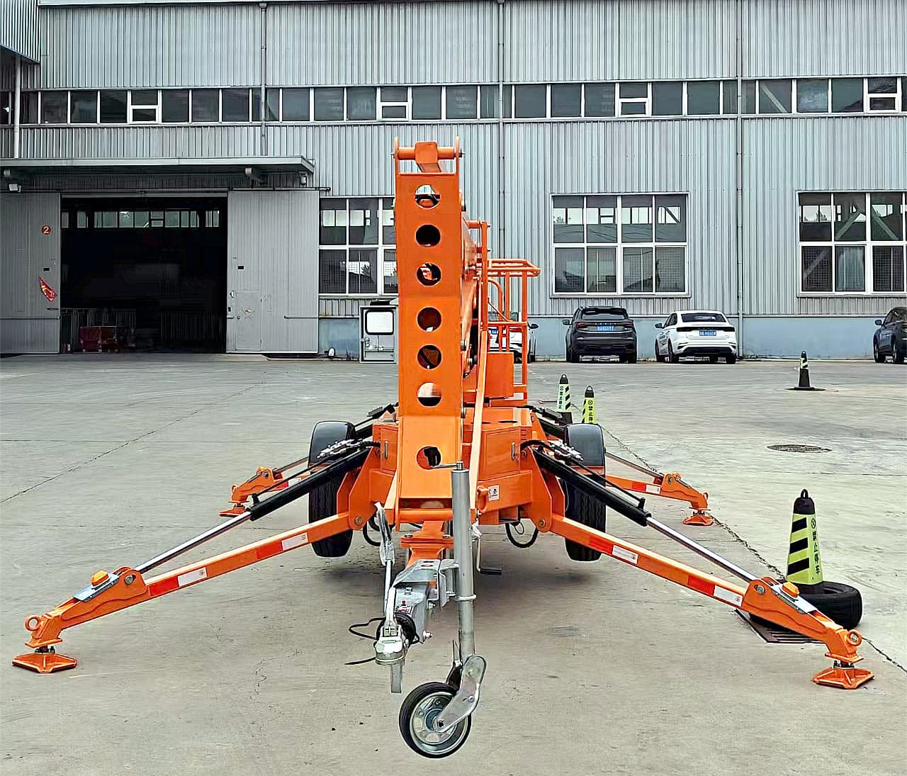 MCM TCP10 Cherry Picker