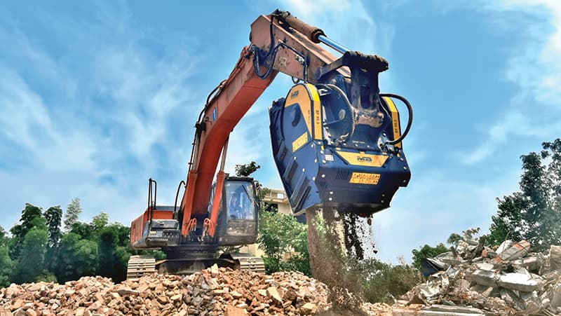 BF150.10 Bucket Crusher