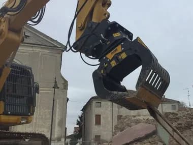 G500 MB Crusher Sorting Grapple