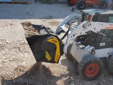 MB-L140 S2 Bucket Crusher