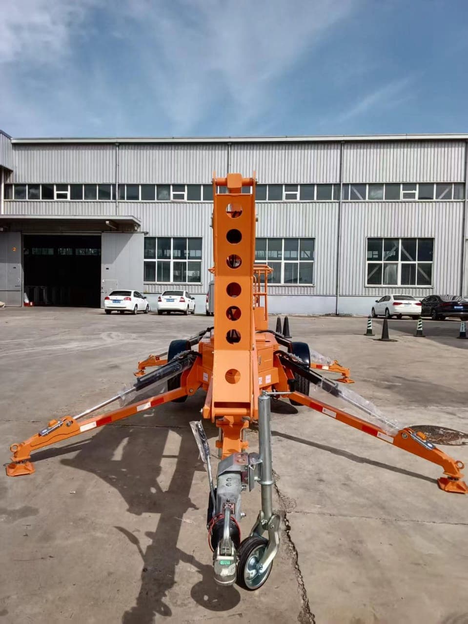 MCM TCP12 Cherry Picker