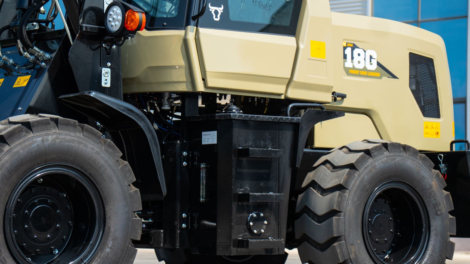 HZM 18G Front End Loader