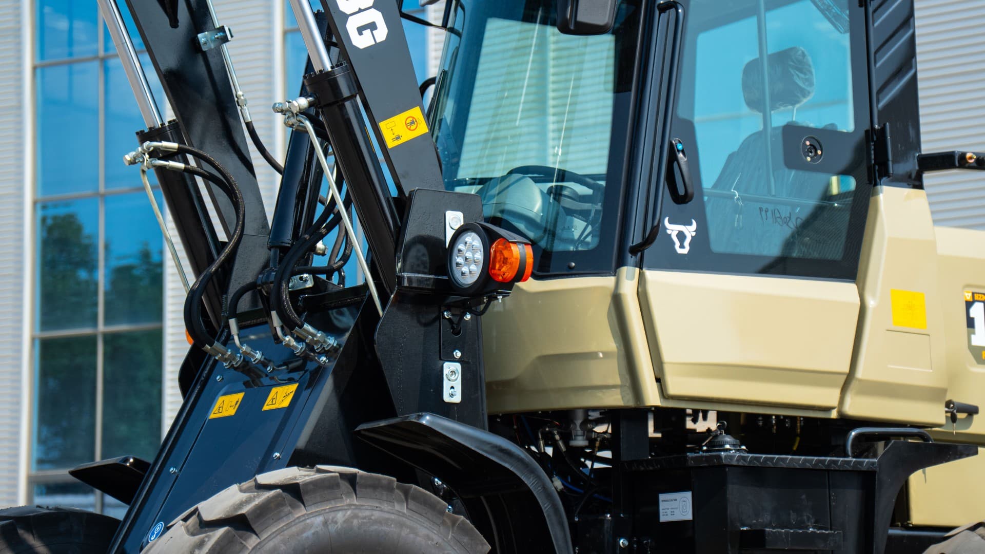 HZM 18G Front End Loader