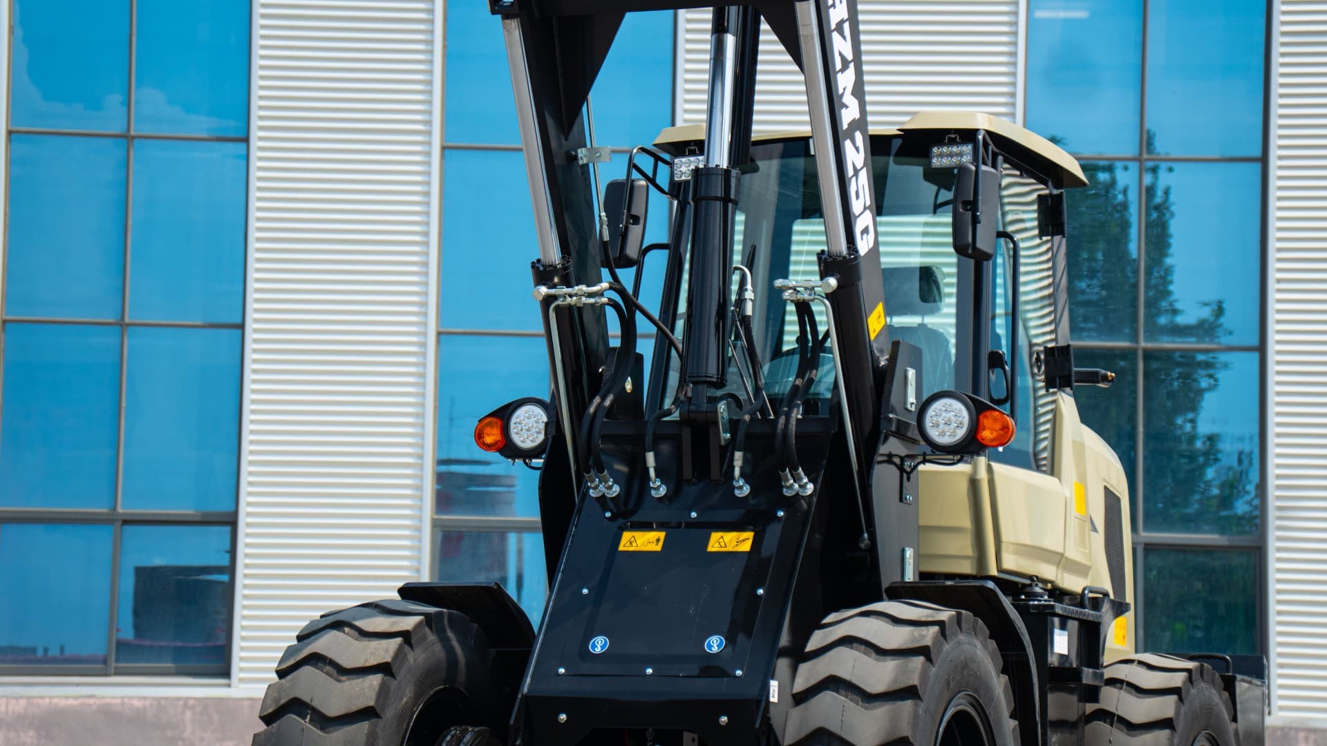 HZM 25G Front End Loader