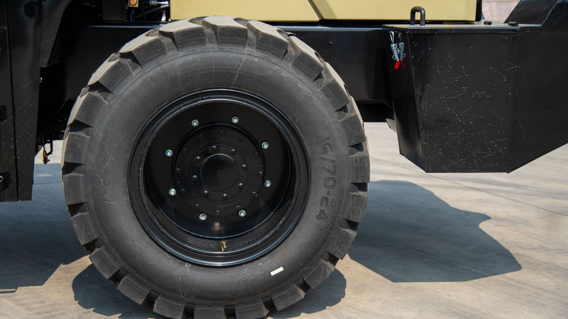 HZM 25G Front End Loader