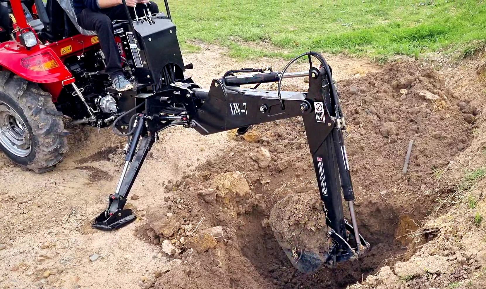 MCM PTO-Driven Backhoe Diggers - PTO backhoe digger