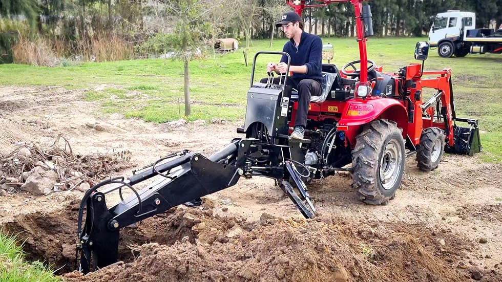 MCM PTO-Driven Backhoe Diggers - PTO backhoe digger