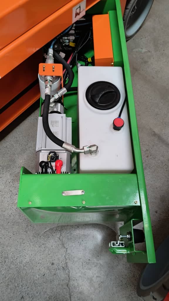 MCM SL12 Scissor Lift