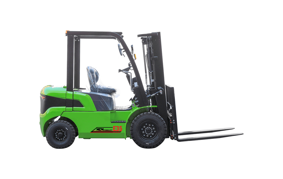 MCM E35 Electric Forklift right side view