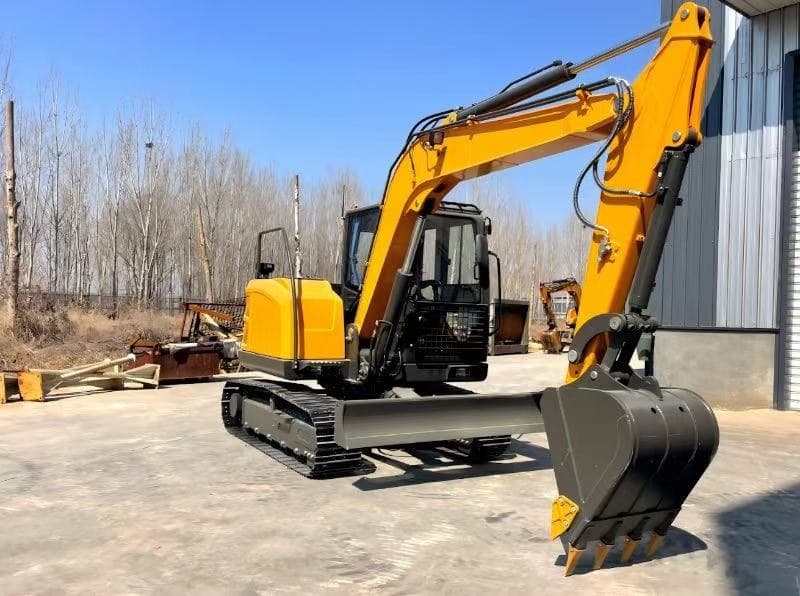 MCM 60DS excavator front three-quarter view