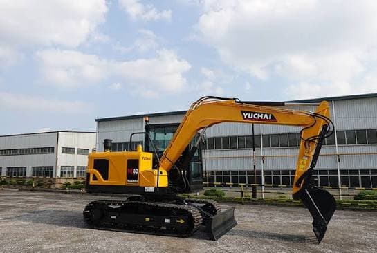 Yuchai YC80 excavator right-hand side view