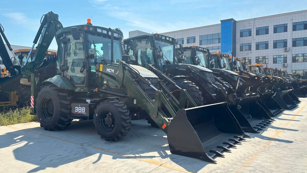 MCM 388 TLB backhoe loader - photo 1