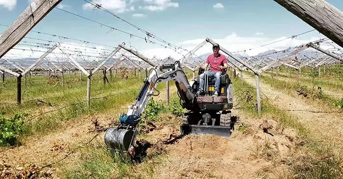 Enhancing Vineyard Efficiency: The Mini Excavator Advantage
