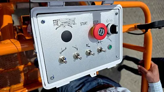 MCM TCP18 Cherry Picker Cherry Picker